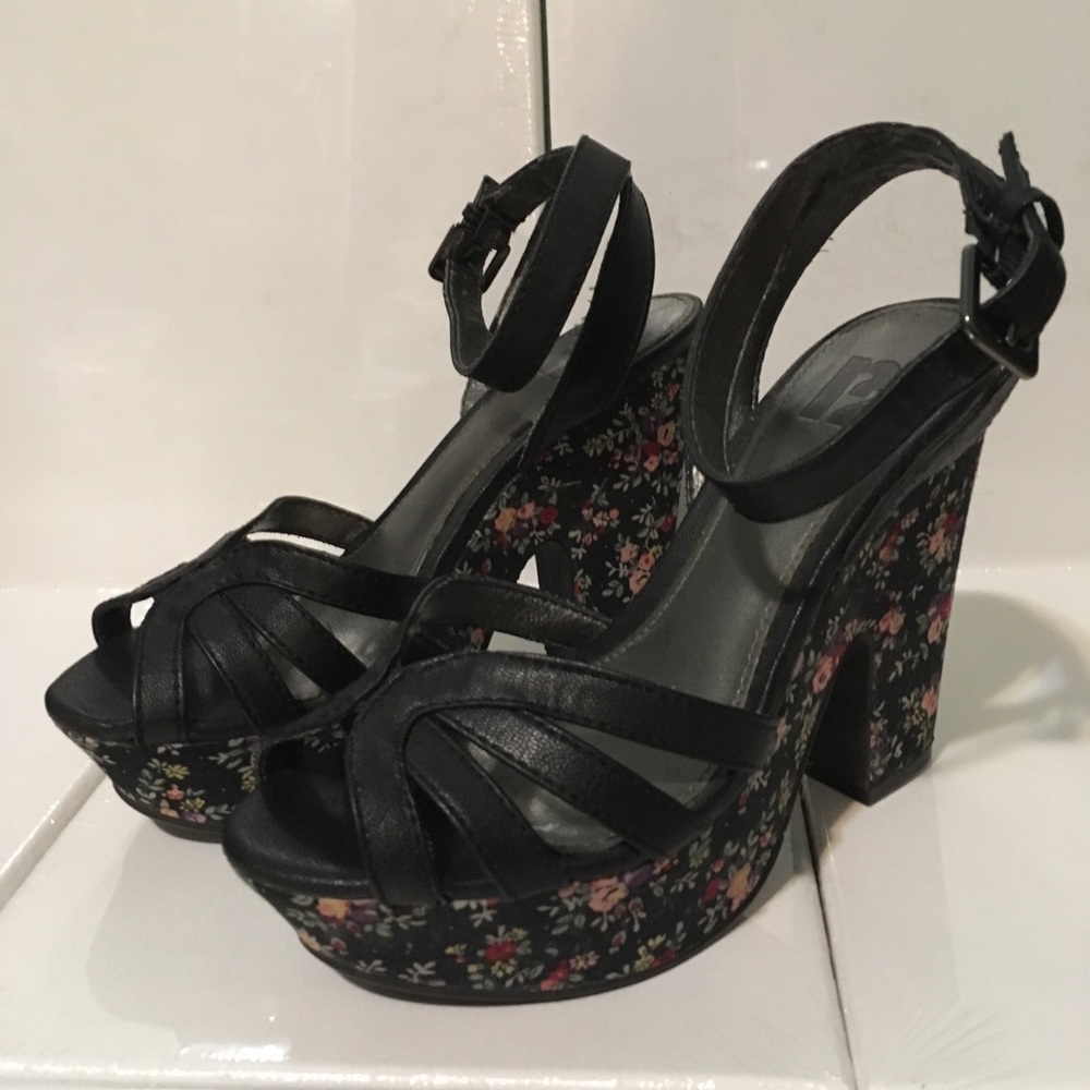 Floral strappy platforms